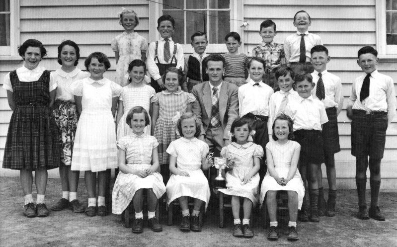 Carapook School Pupils 1957