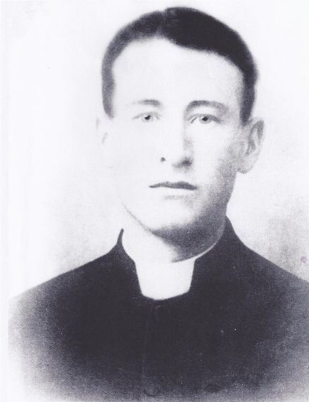 Father John Thomas HENEGHAN 1880-1918